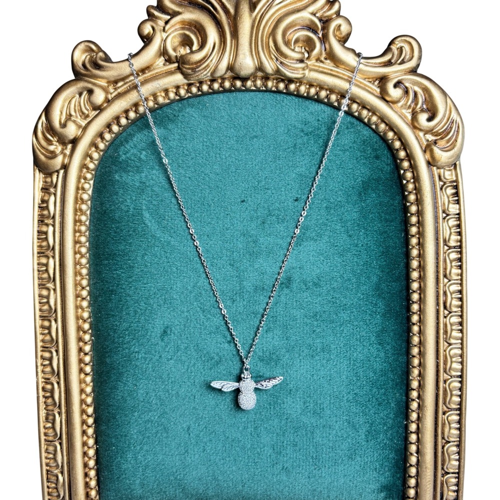 Yin‎ & King Silver Tone Pave Crystal Bumble Bee Pendant Necklace Adjustable 18in